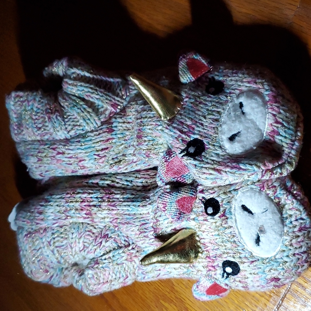 Slippers - Picture 3 of 3